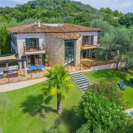 Villa Hidden Retreat / Denga