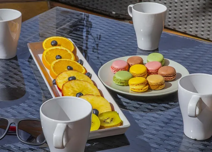 Hidden Retreat / Denga 别墅