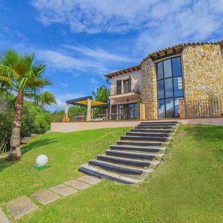 Villa Hidden Retreat / Denga *