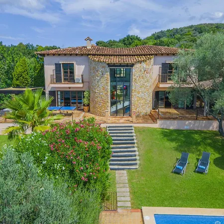 Hidden Retreat / Denga Pollença