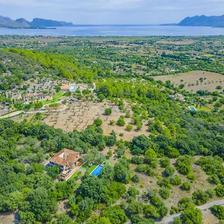 Villa Hidden Retreat / Denga *