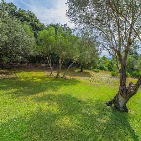 Hidden Retreat / Denga Villa Pollença