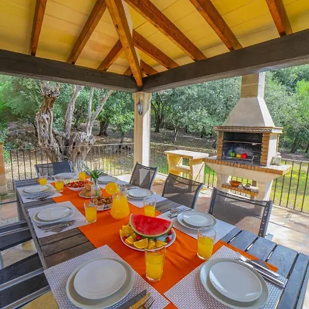 Hidden Retreat / Denga Villa *