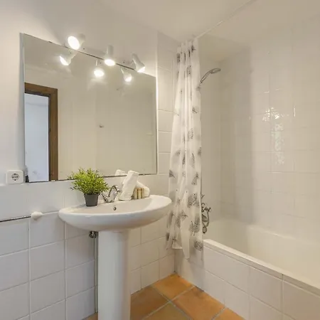 Hidden Retreat / Denga Villa Pollença