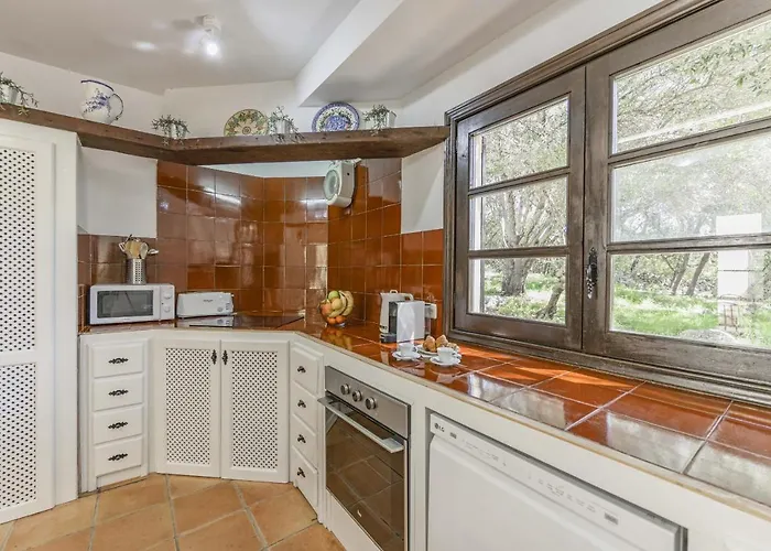 Villa Hidden Retreat / Denga *