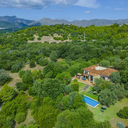 Вилла Hidden Retreat / Denga